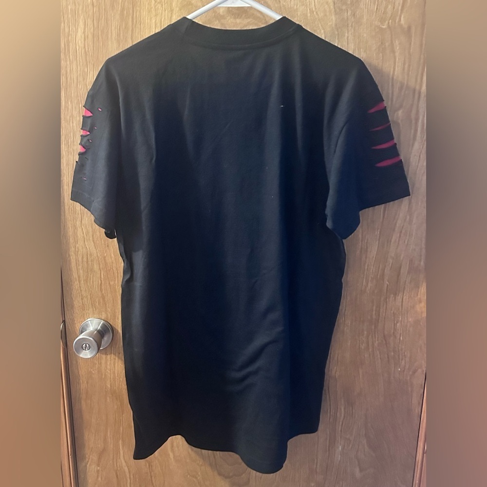 Y2K L “Track 23” Heavy Metal Customized Ripped & Thrashed Music Grunge T-Shirt - Picture 4 of 4